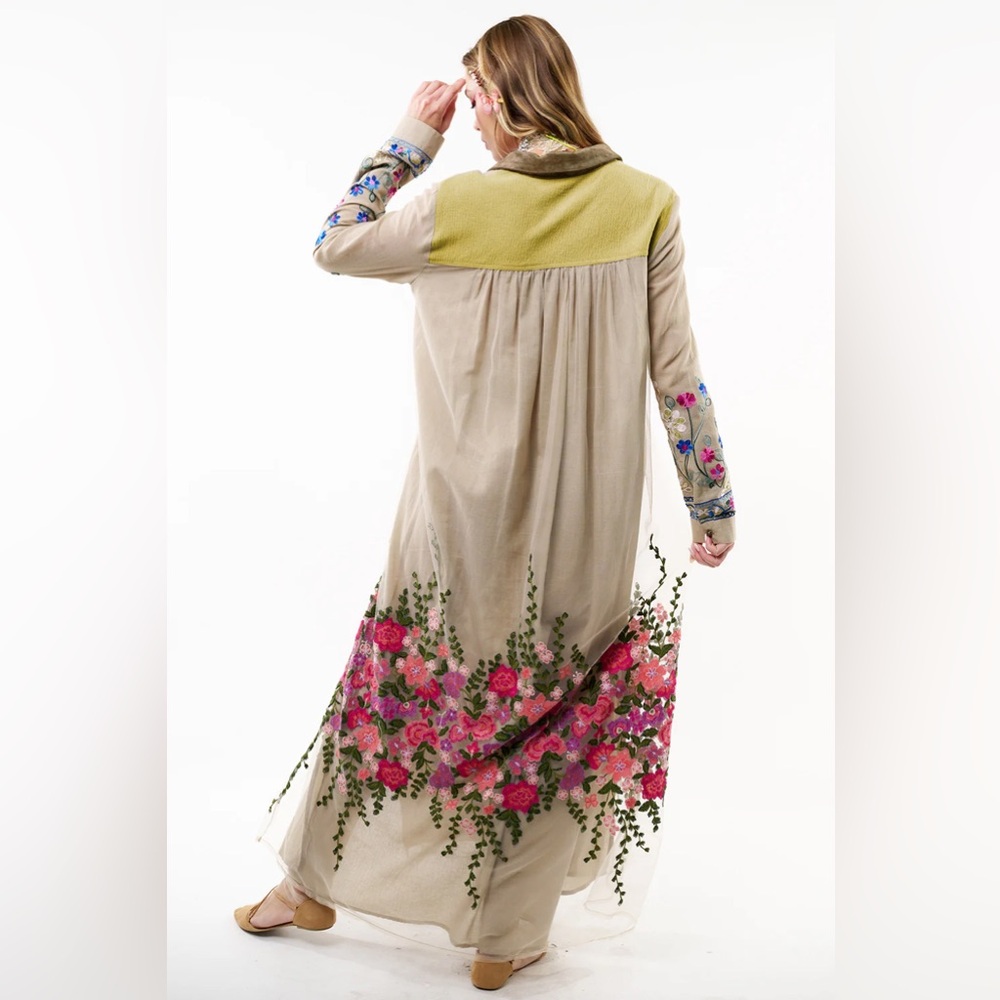 Aratta Kensington Gardens Embroidered button down Maxi $245 MSRP-current Style